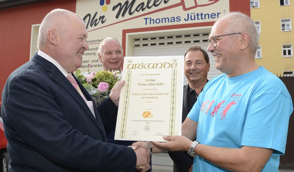 Ehrenurkunde Vorbildlicher Ausbildungsbetrieb für Tho,mas Jüttner
