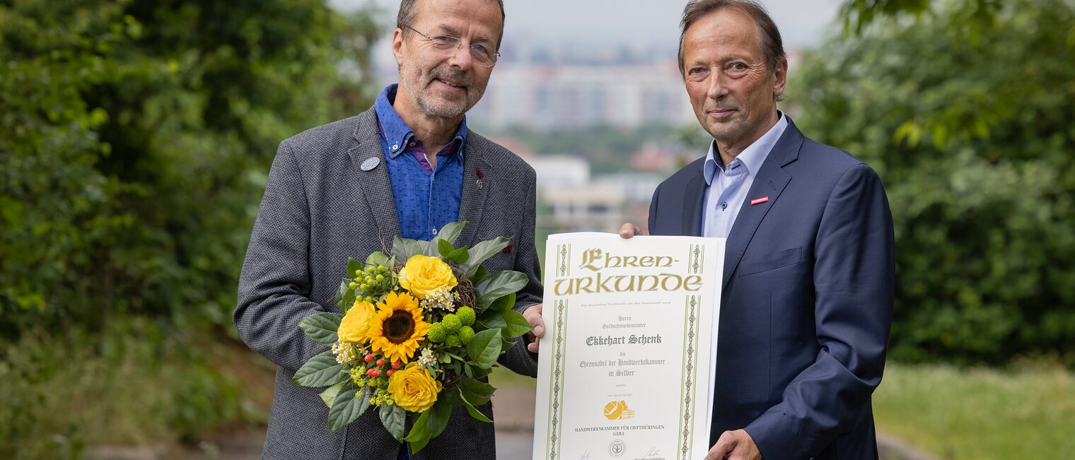 Silberne Ehrennadel Ekkehart Schenk