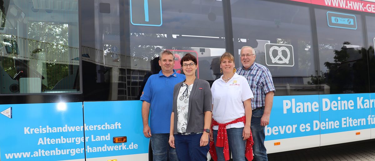 Busübergabe Altenburger Land 2021