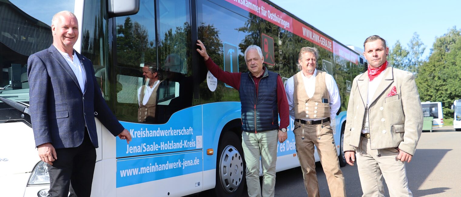 Busübergabe Jena 2021