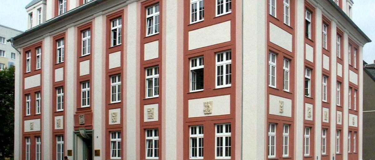 Handwerkskammergebäude schmal