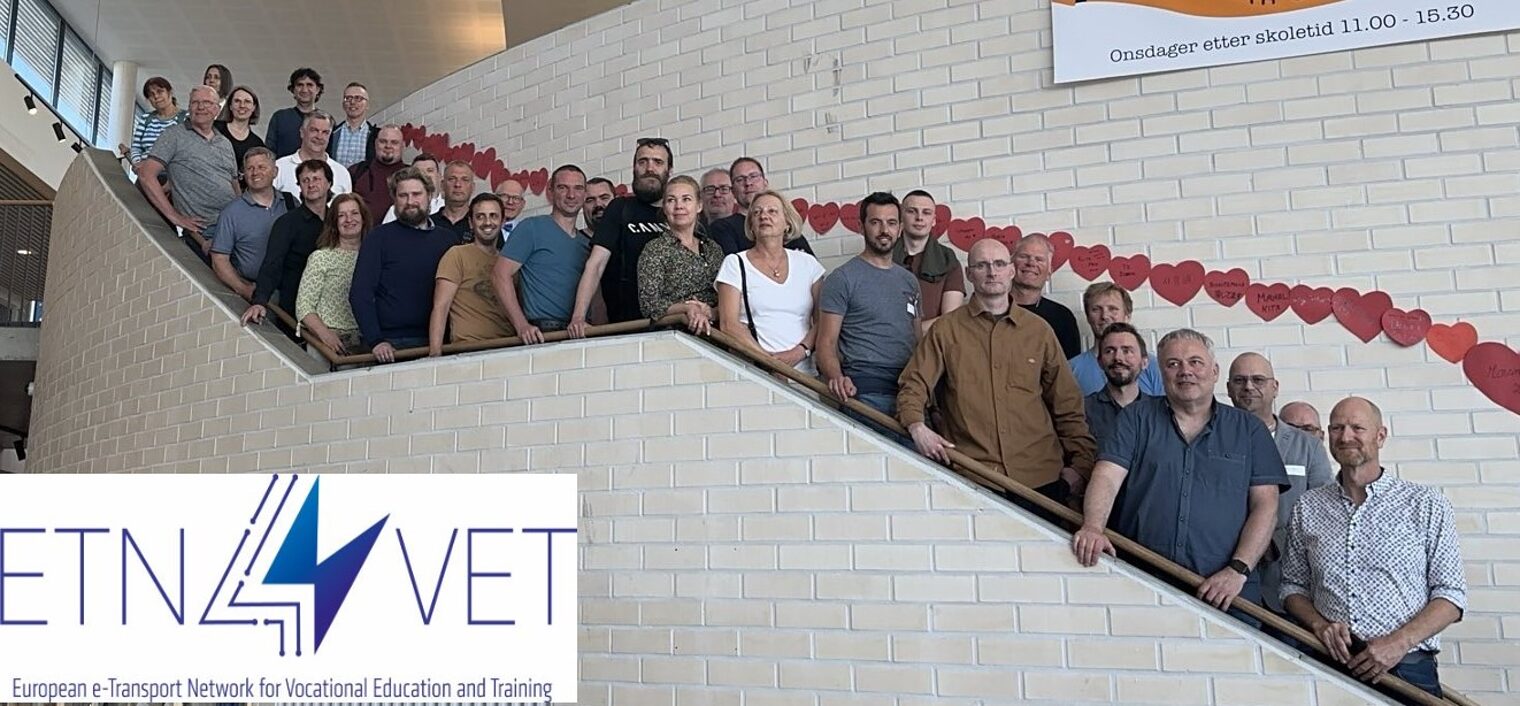 ETN4VET group photo with logo